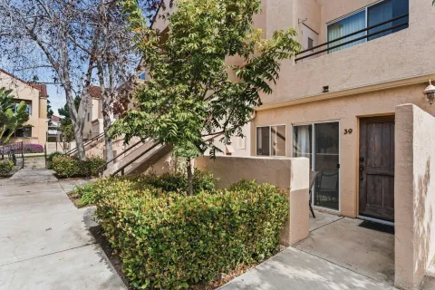 $429,000 | 3927 Nobel Drive, Unit 39, San Diego, CA 92122