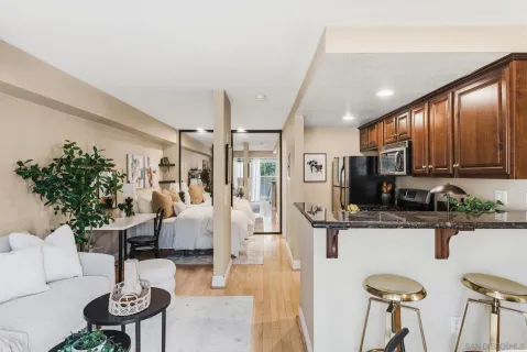 $429,000 | 3927 Nobel Drive, Unit 39, San Diego, CA 92122