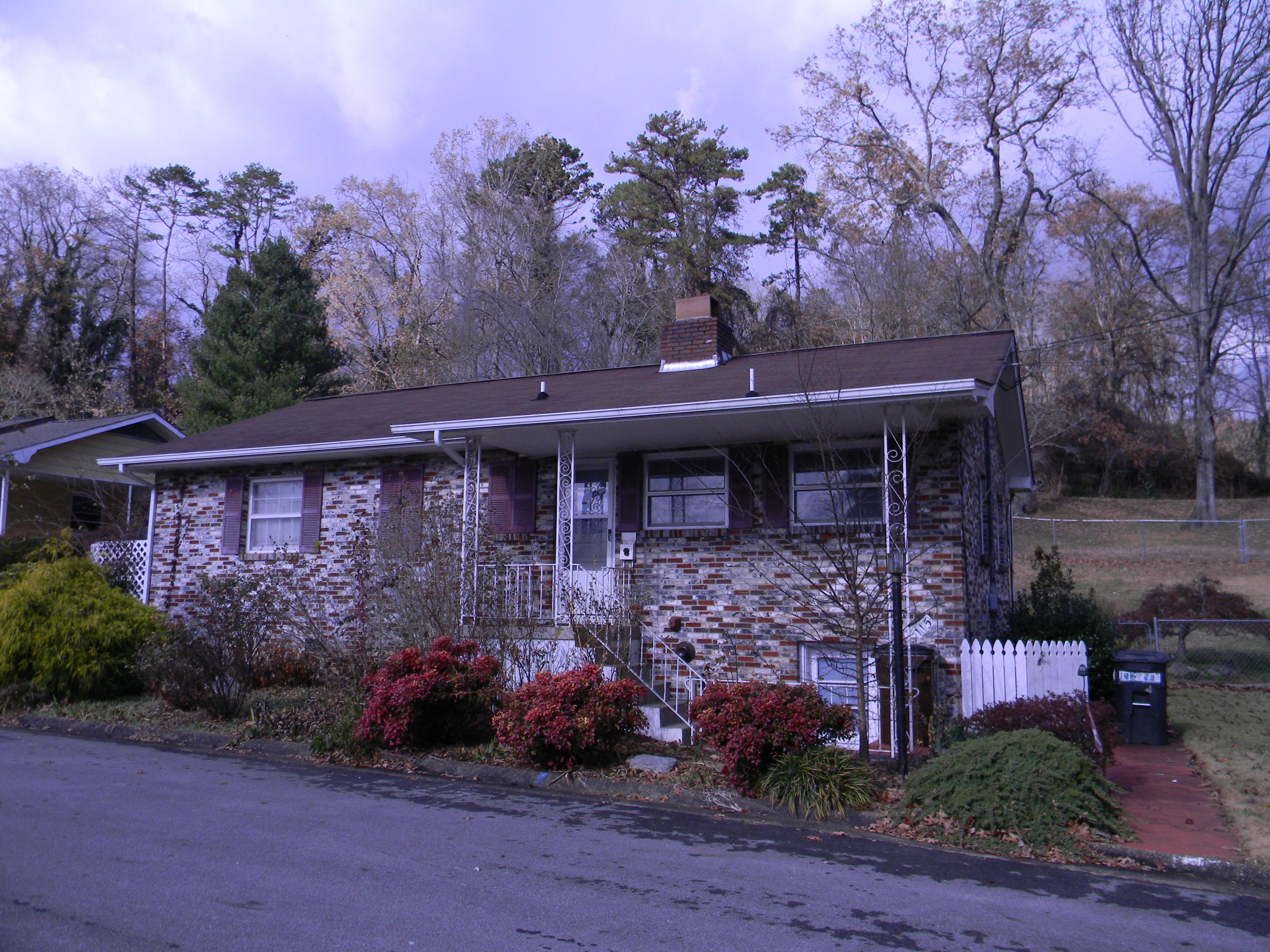 115 Tilden Road Oak Ridge, TN 37830 - Photo 1 of 25 DSCN0657