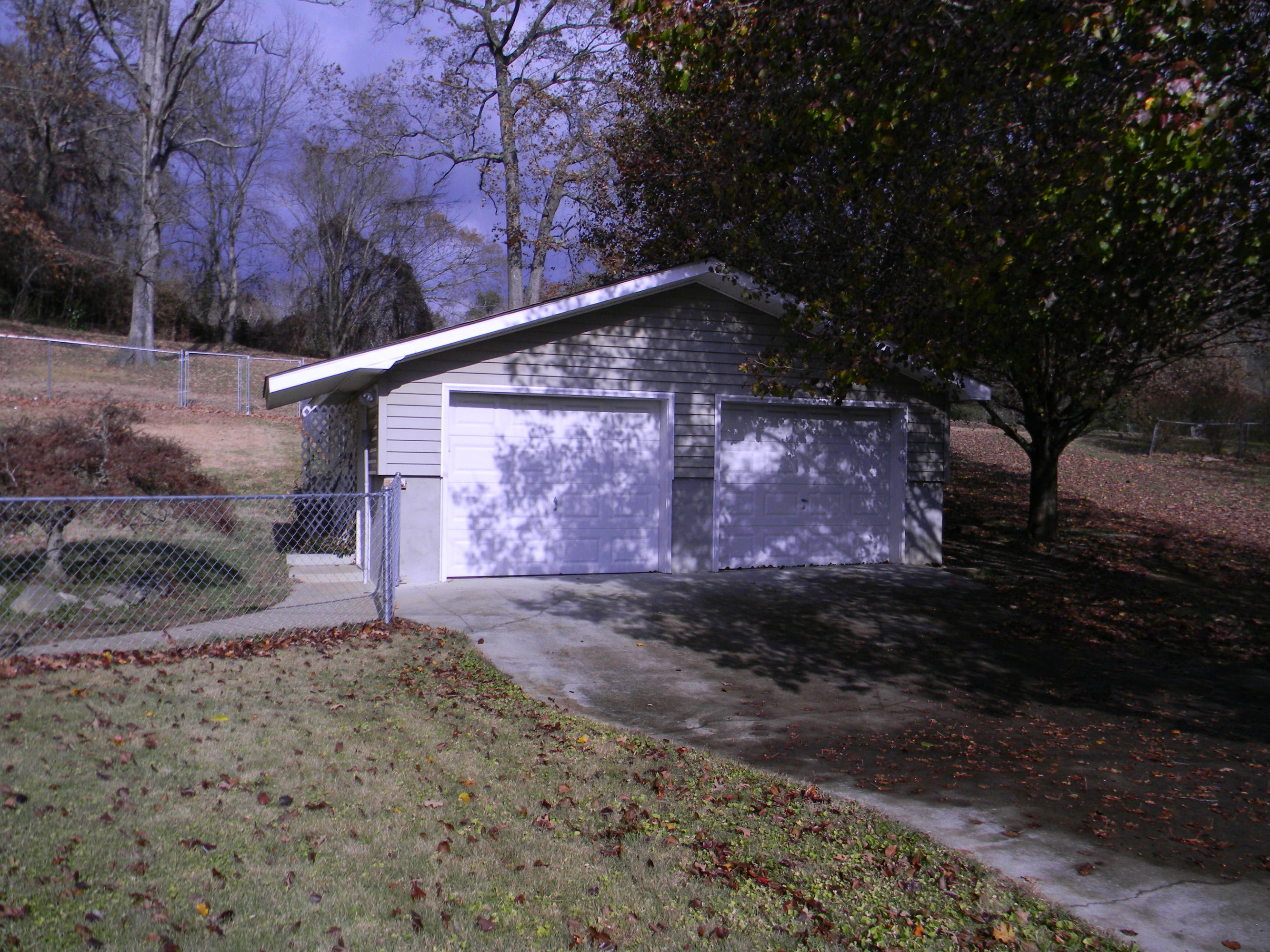 115 Tilden Road Oak Ridge, TN 37830 - Photo 3 of 25 DSCN0660