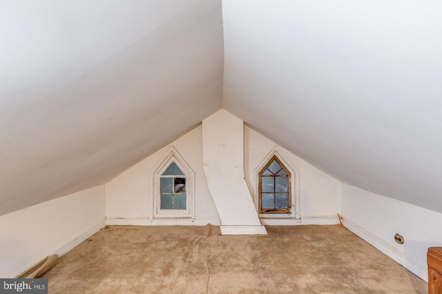 660 South Church Street Mount Laurel, NJ 08054 - Photo 27 of 55 a view of livingroom with kitchen