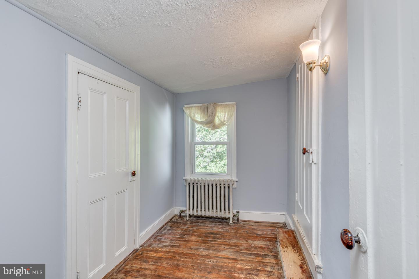 660 South Church Street Mount Laurel, NJ 08054 - Photo 32 of 55 a view of livingroom with window