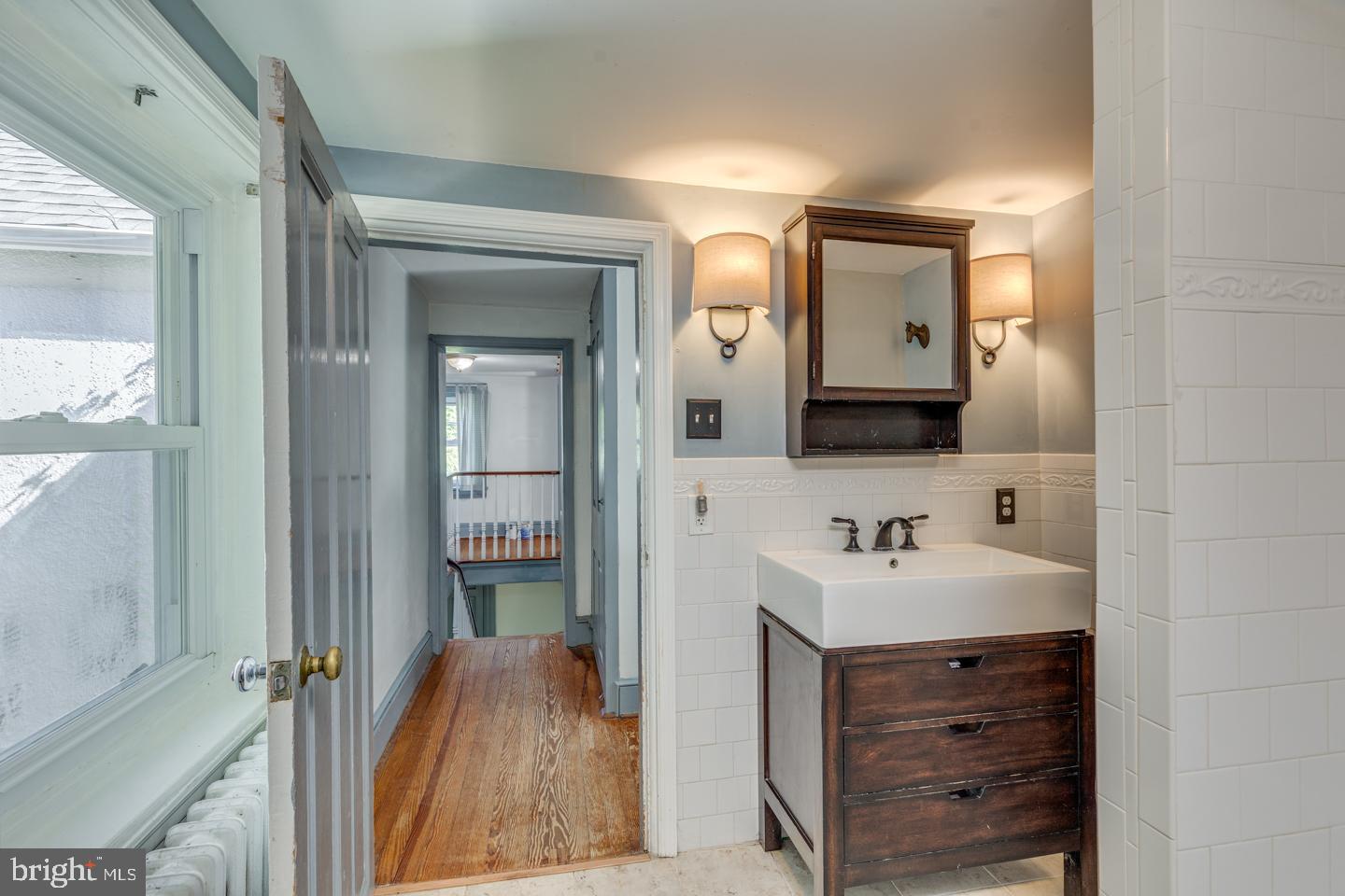 660 South Church Street Mount Laurel, NJ 08054 - Photo 41 of 55 a en suite bathroom with a sink and mirror