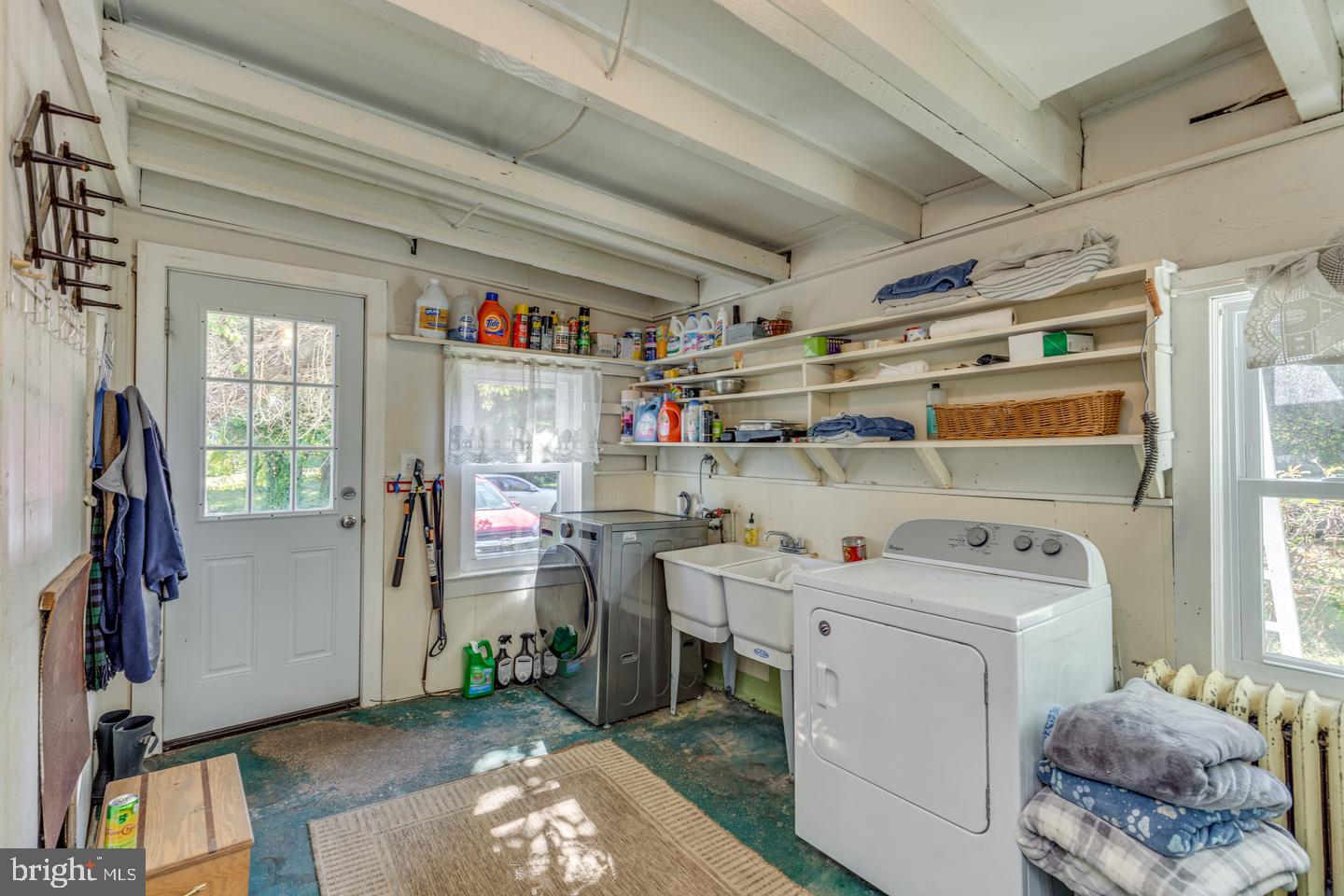 660 South Church Street Mount Laurel, NJ 08054 - Photo 43 of 55 a storage room with washer and dryer