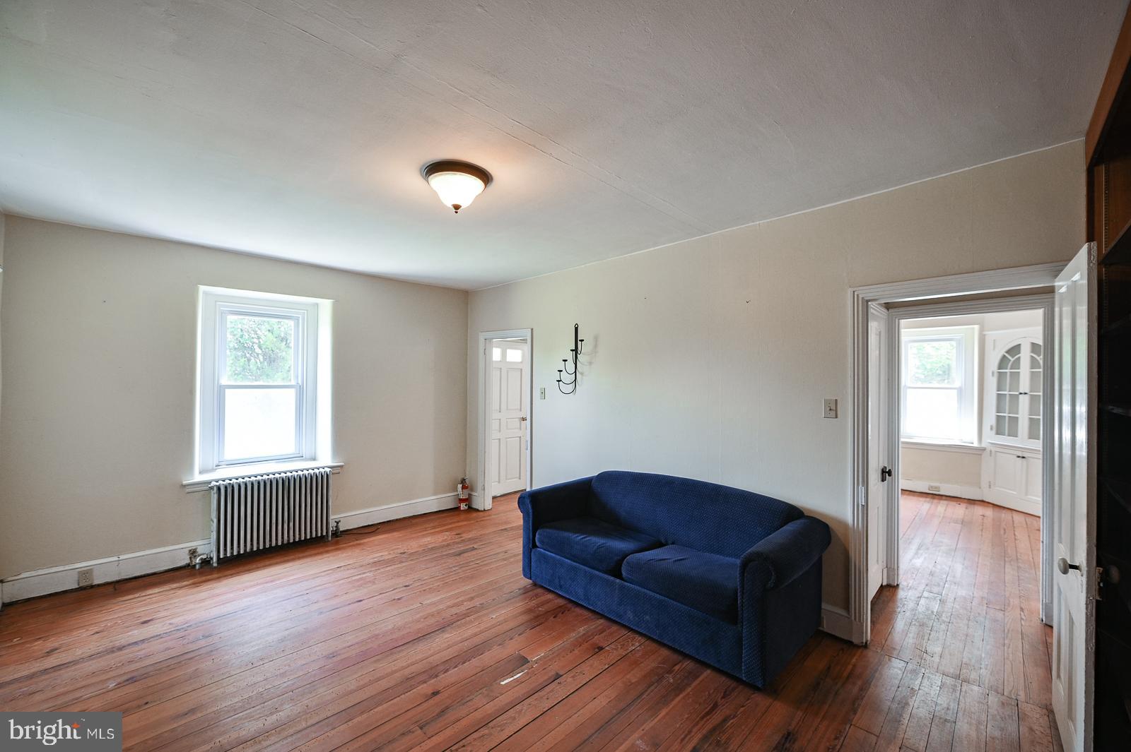 457 Groffs Mill Road Harleysville, PA 19438 - Photo 22 of 58 Living Room