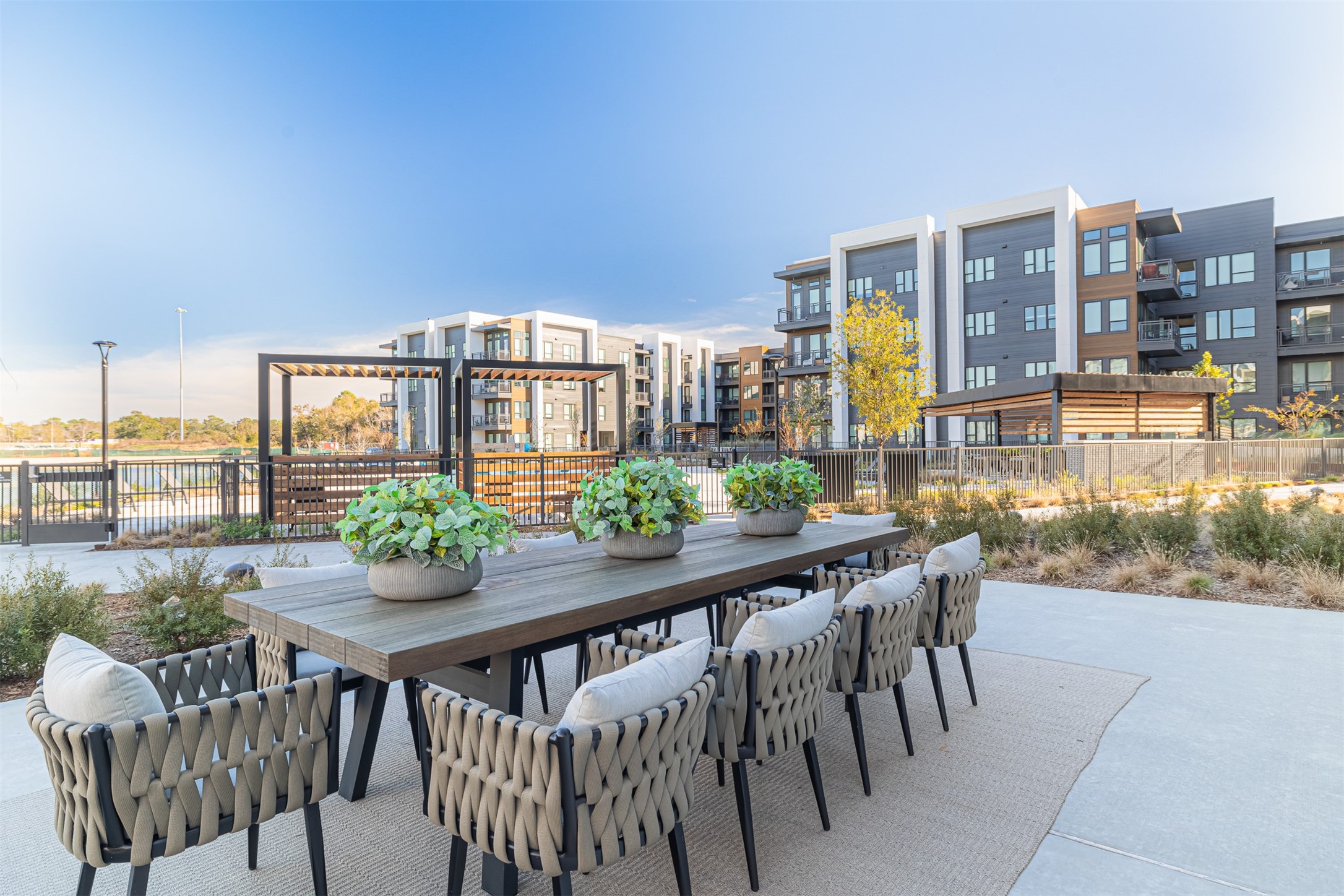 10505 Deerwood Road, Unit 446 Houston, TX 77042 - Photo 2 of 20