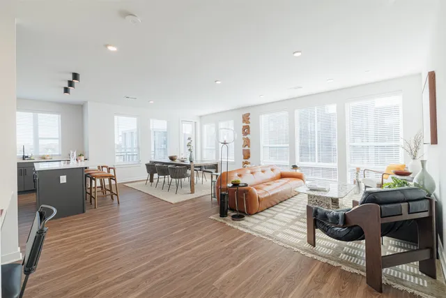 $2,682 | 10505 Deerwood Road, Unit 446, Houston, TX 77042