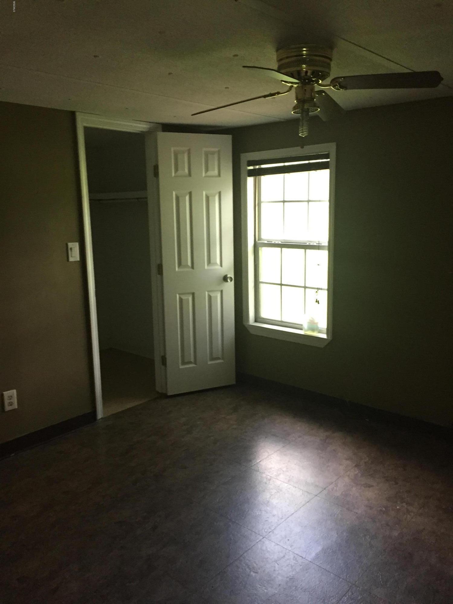 15100 Livermore Road Ocean Springs, MS 39565 - Photo 8 of 15 IMG_6127