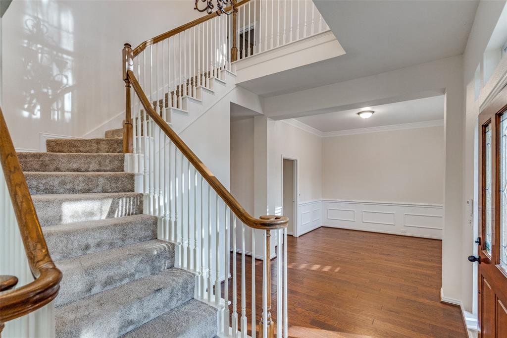 2248 Amy Lane Plano, TX 75074 - Photo 17 of 26 ustairs