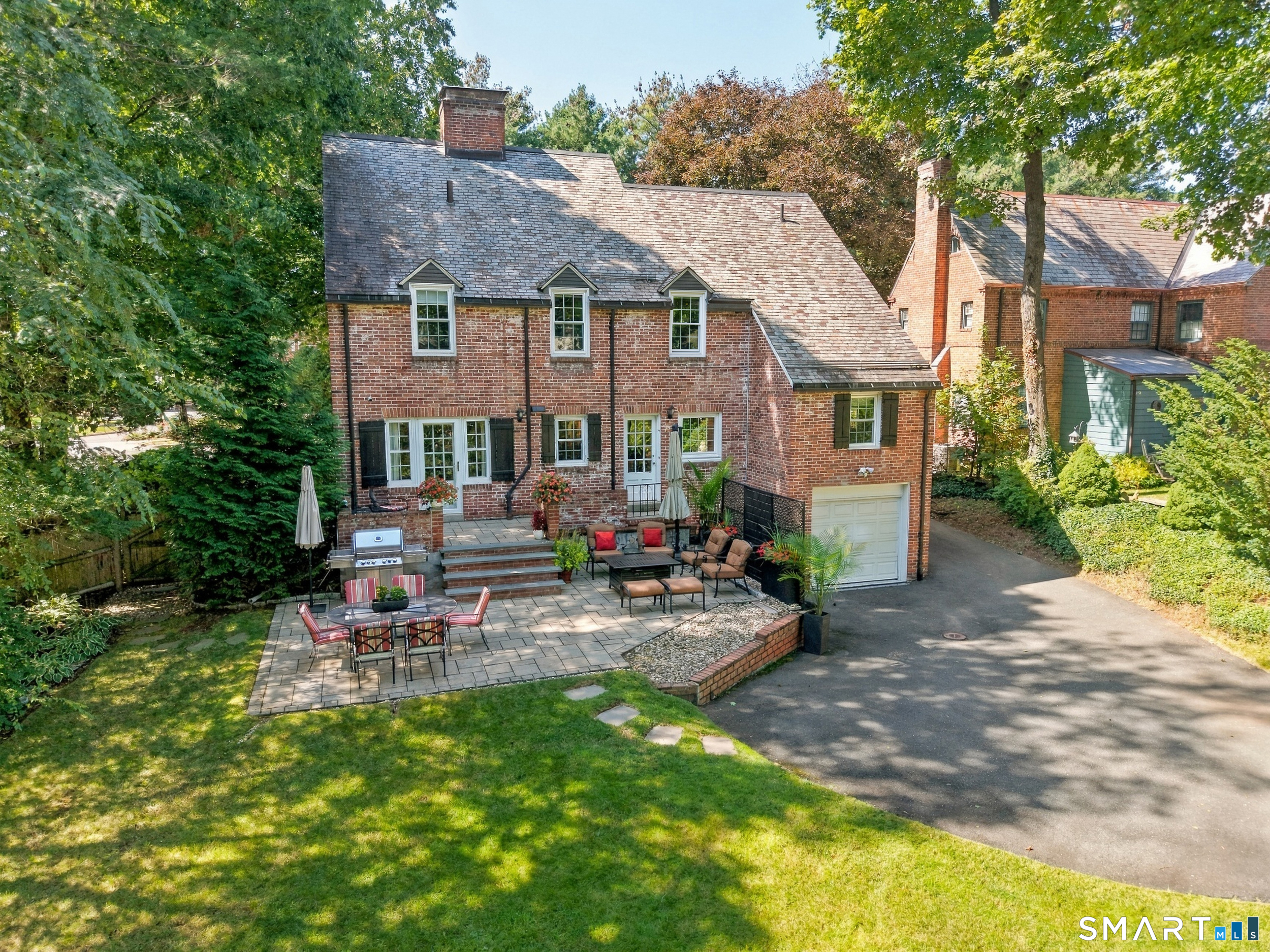 280 Steele Road West Hartford, CT 06117 - Photo 3 of 5 Gallery Image 3