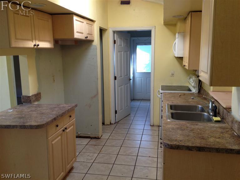 9220 King Road East Fort Myers, FL 33967 - Photo 3 of 13 Gallery Image 3