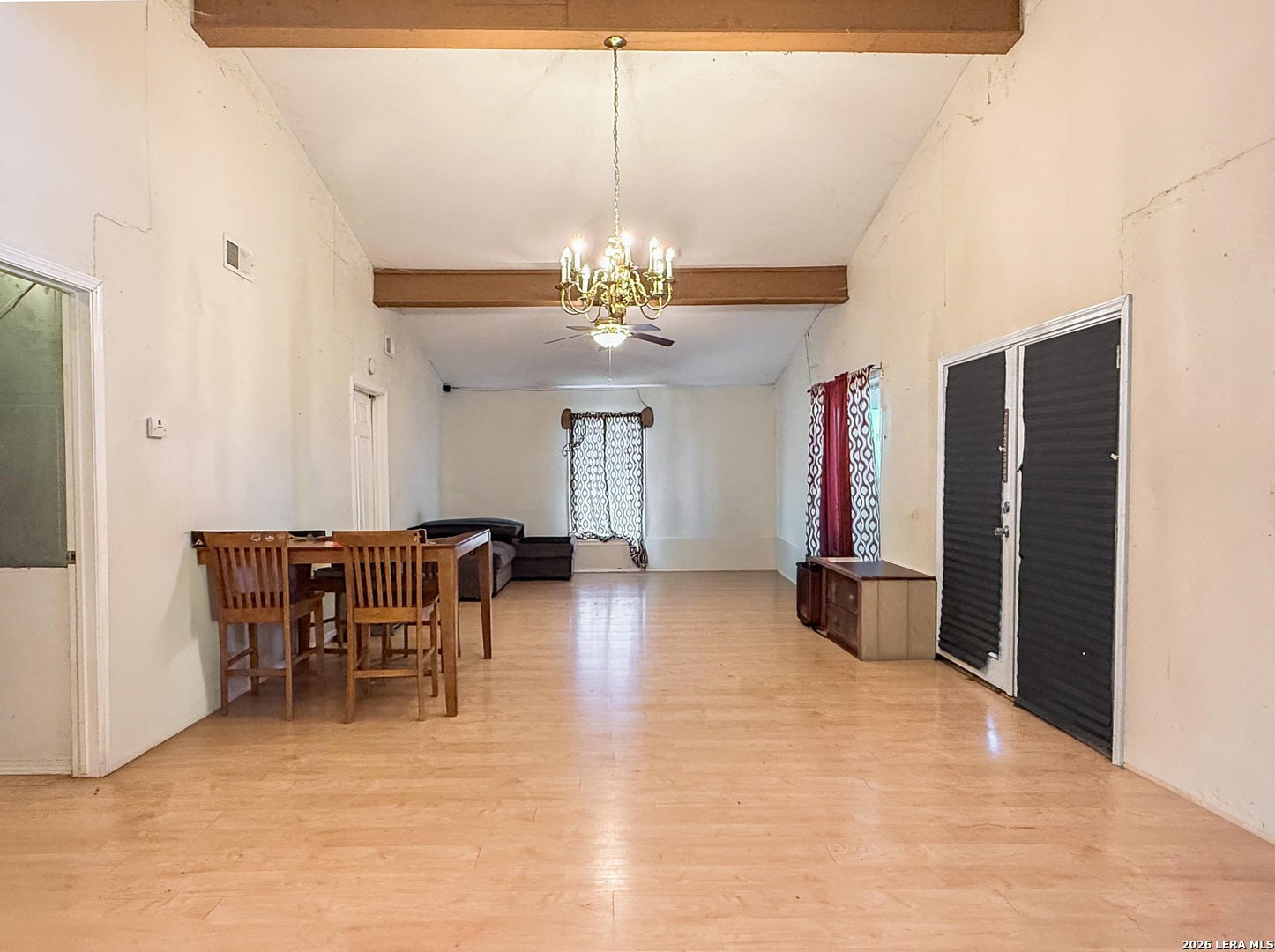 529 Cedar Ridge Lane Uvalde, TX 78801 - Photo 9 of 32 Gallery Image 9