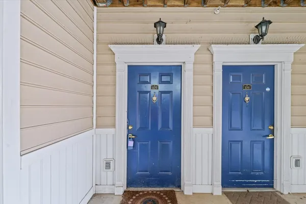 $154,900 | 1901 North Lincoln Avenue, Unit 105, Urbana, IL 61801