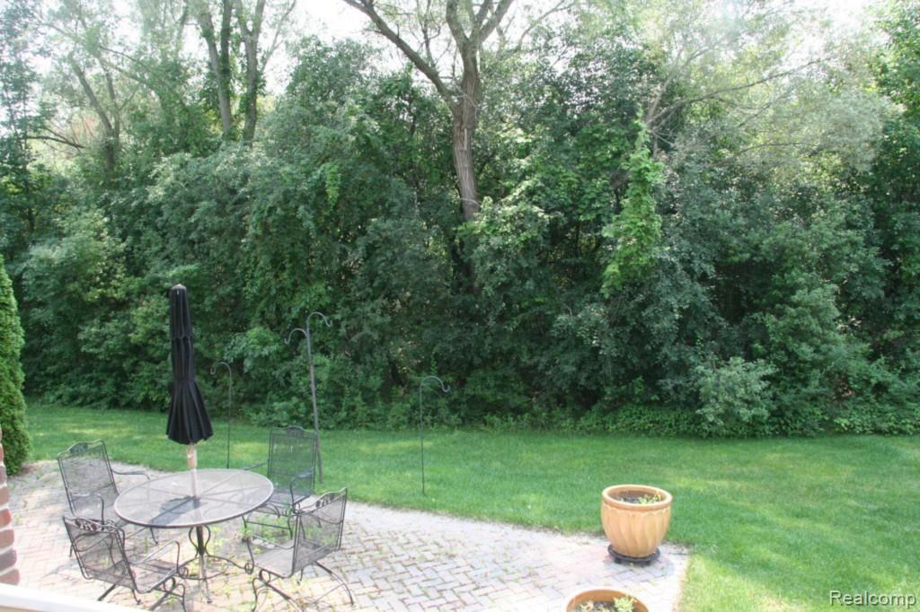 3722 Windingbrook Circle, Unit 40 Rochester Hills, MI 48309 - Photo 22 of 25