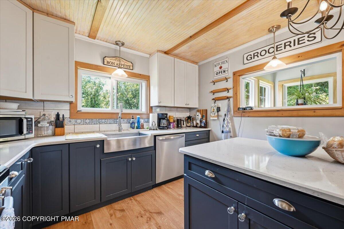 156 Old Mill Road Dalton, PA 18414 - Photo 23 of 66 Kitchen