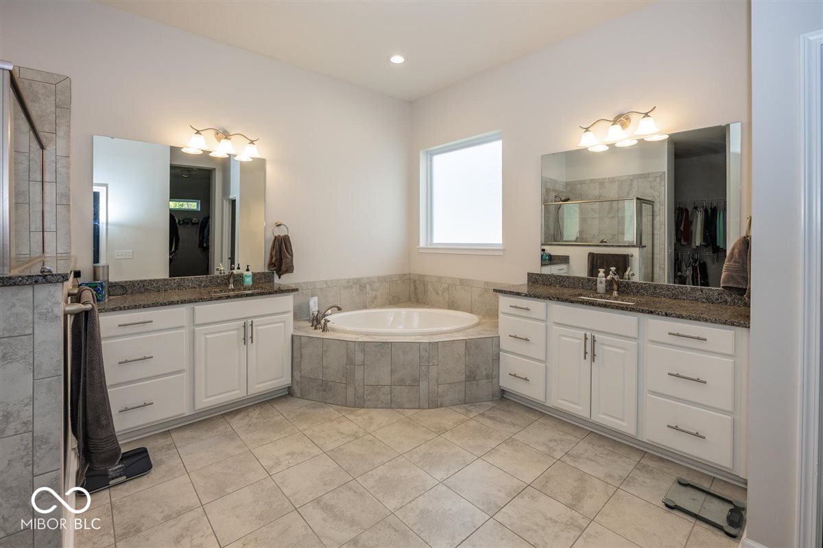 16517 Buck Ridge Lane Fortville, IN 46040 - Photo 21 of 35