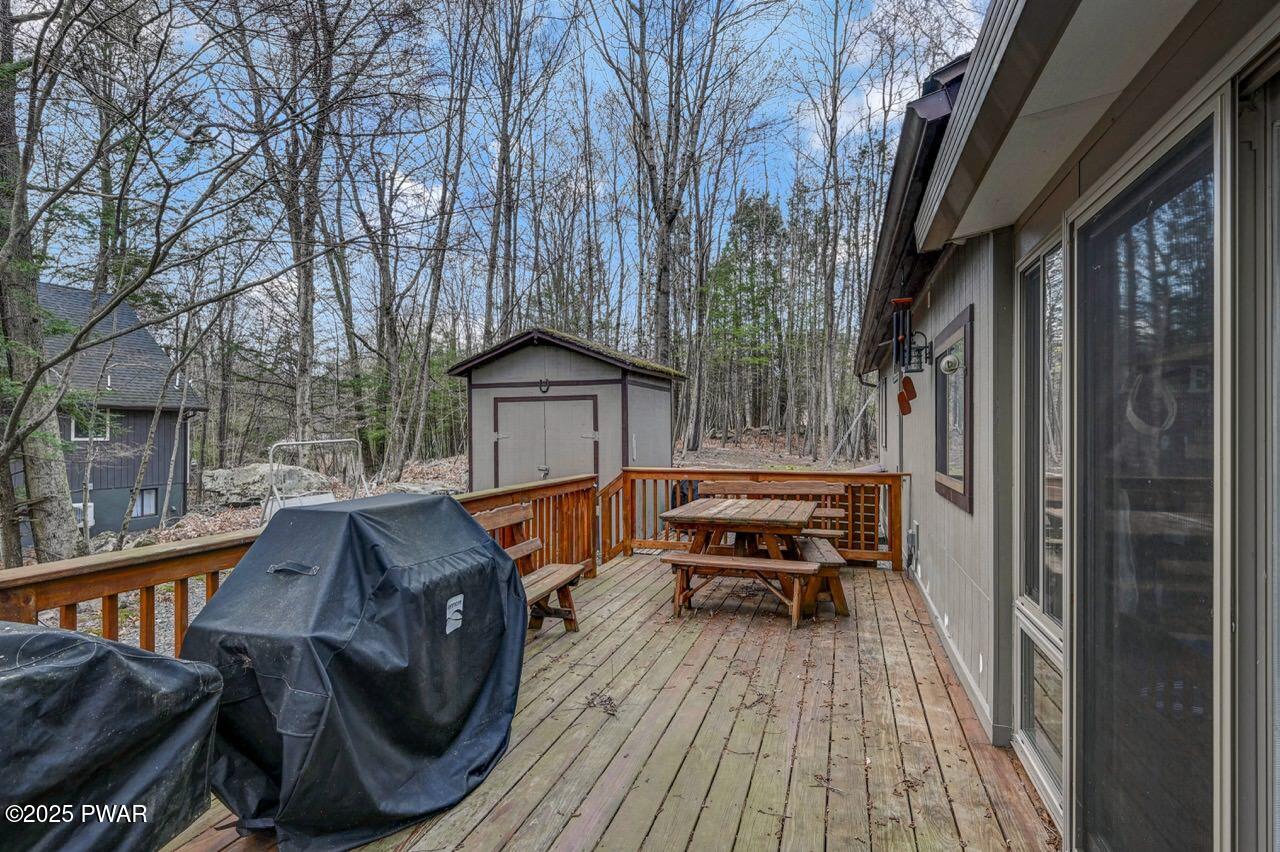 17 Cliffwood Road Lake Ariel, PA 18436 - Photo 39 of 45