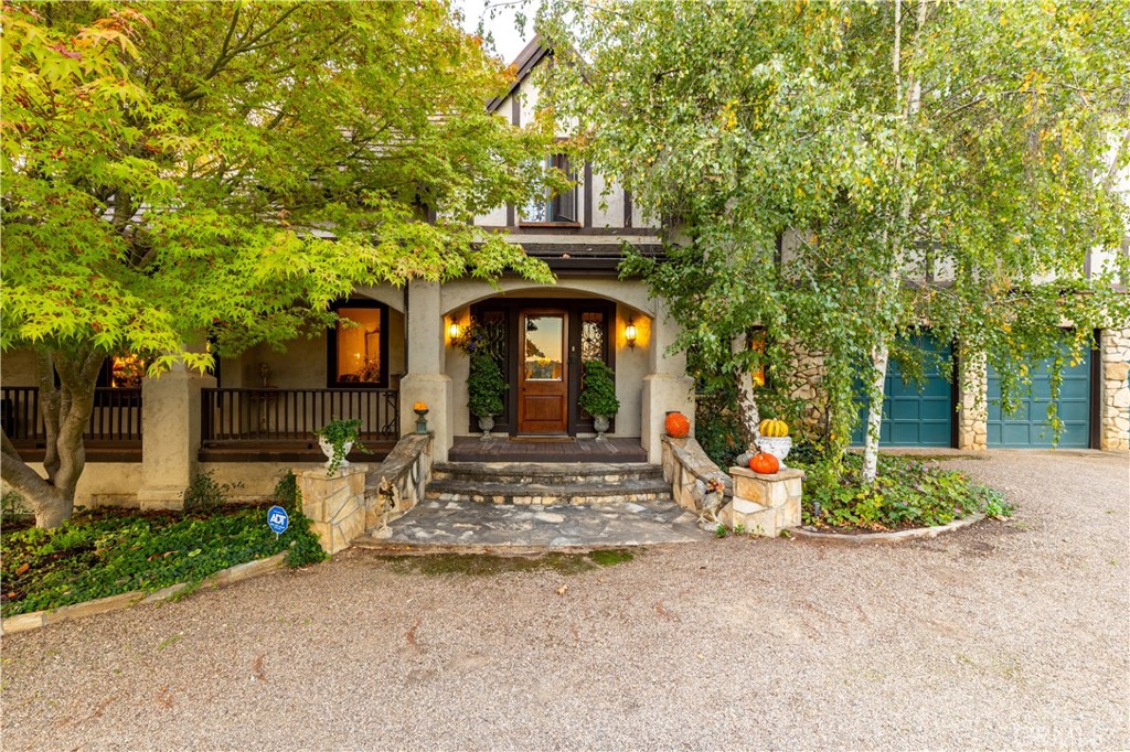 5415 Fairhills Road Paso Robles, CA 93446 - Photo 7 of 73 Charming entry into this storybook home.