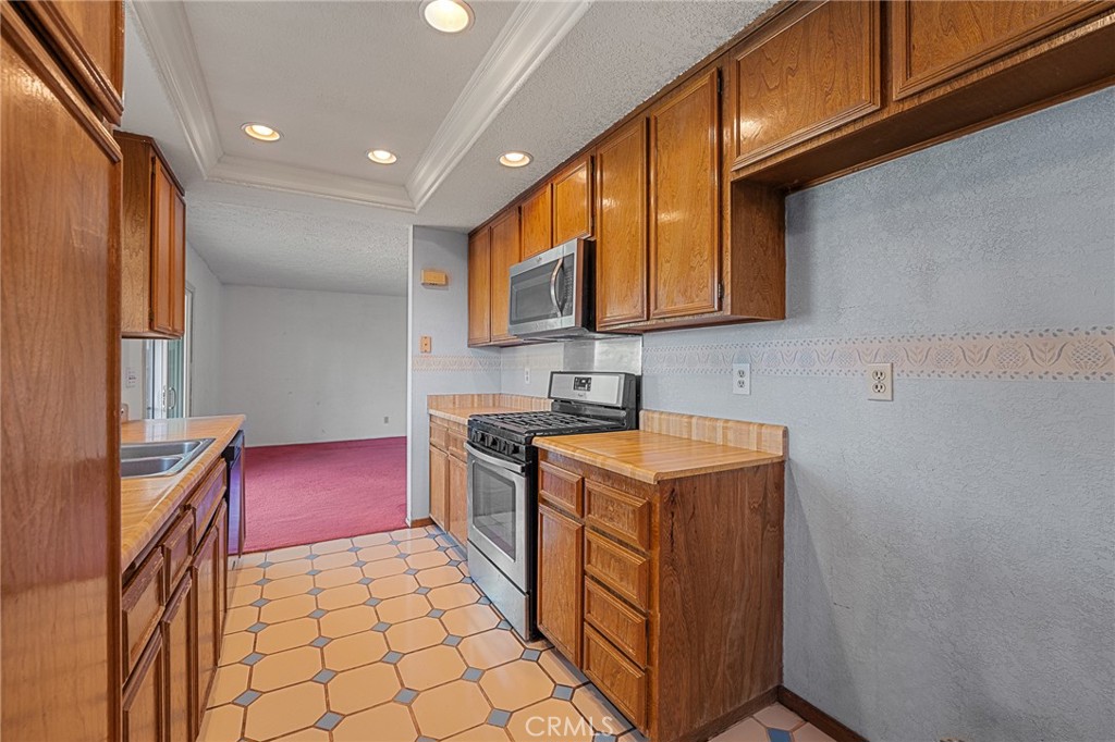 4357 Heather Circle Chino, CA 91710 - Photo 8 of 36