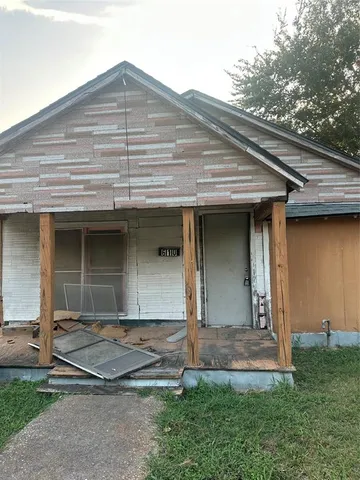 $24,500 | 610 South Falls Street, Mart, TX 76664