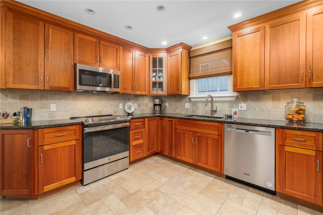 410 Rockland Road Scituate, RI 02857 - Photo 16 of 42 Gallery Image 16