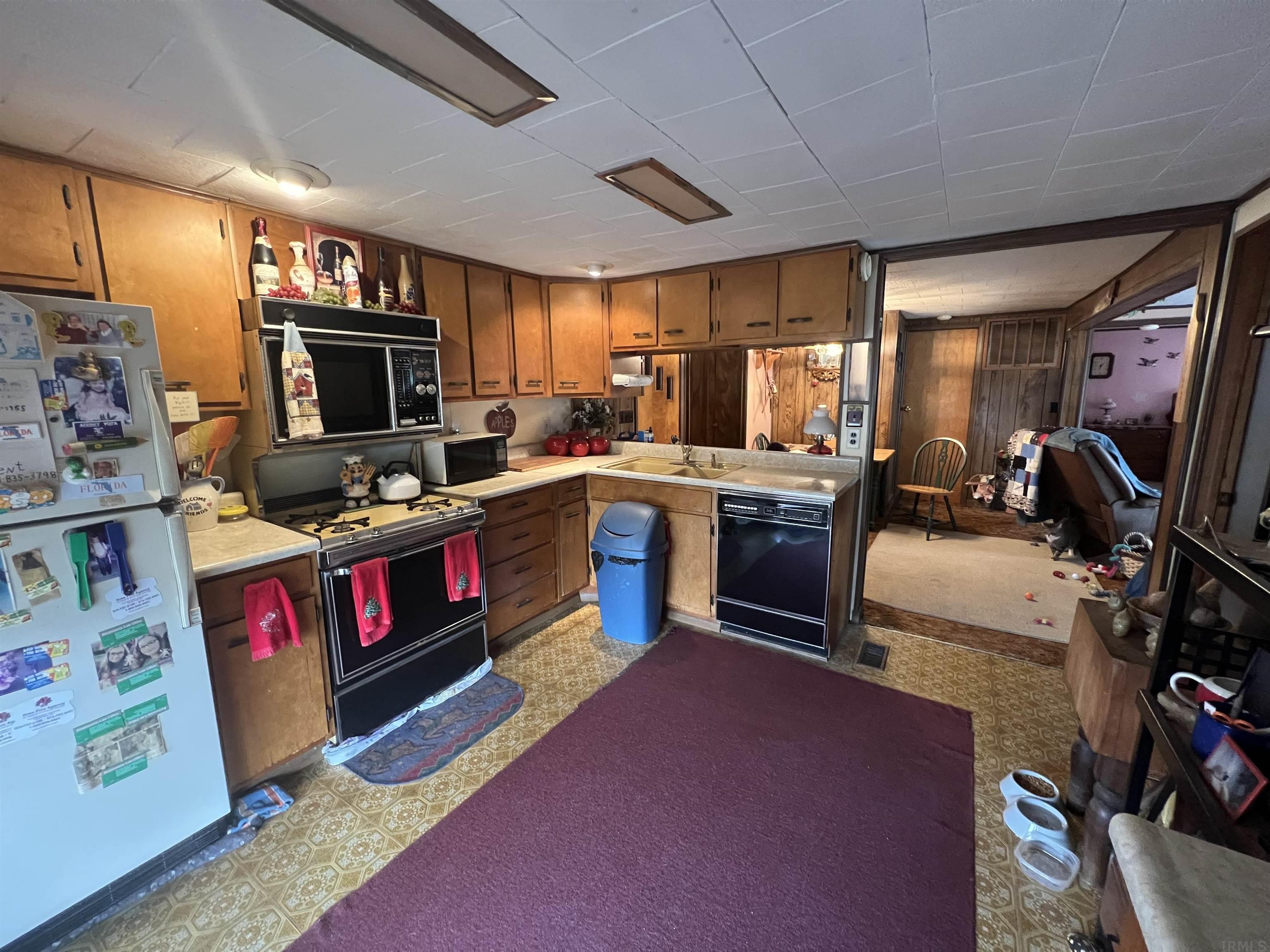 118 Clayton Street Rochester, IN 46975 - Photo 3 of 14 Gallery Image 3