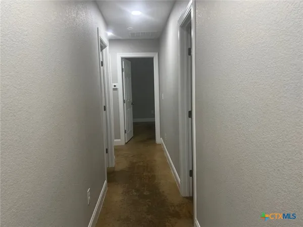 $1,300 | 661 West Austin Street, Unit P, Luling, TX 78648