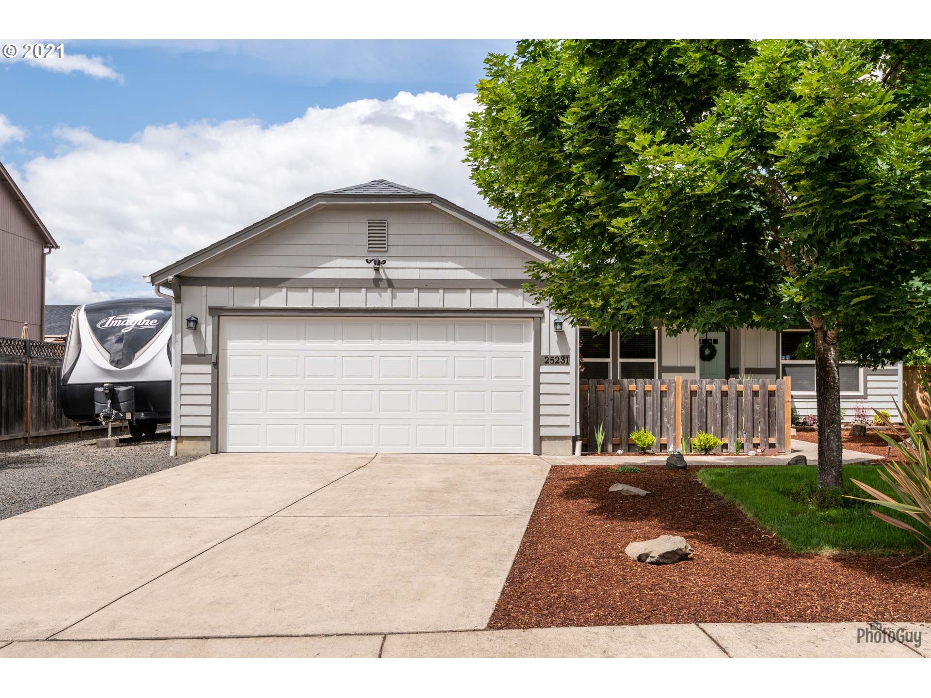 25231 Rhapsody Avenue Veneta, OR 97487 - Photo 2 of 32 Gallery Image 2