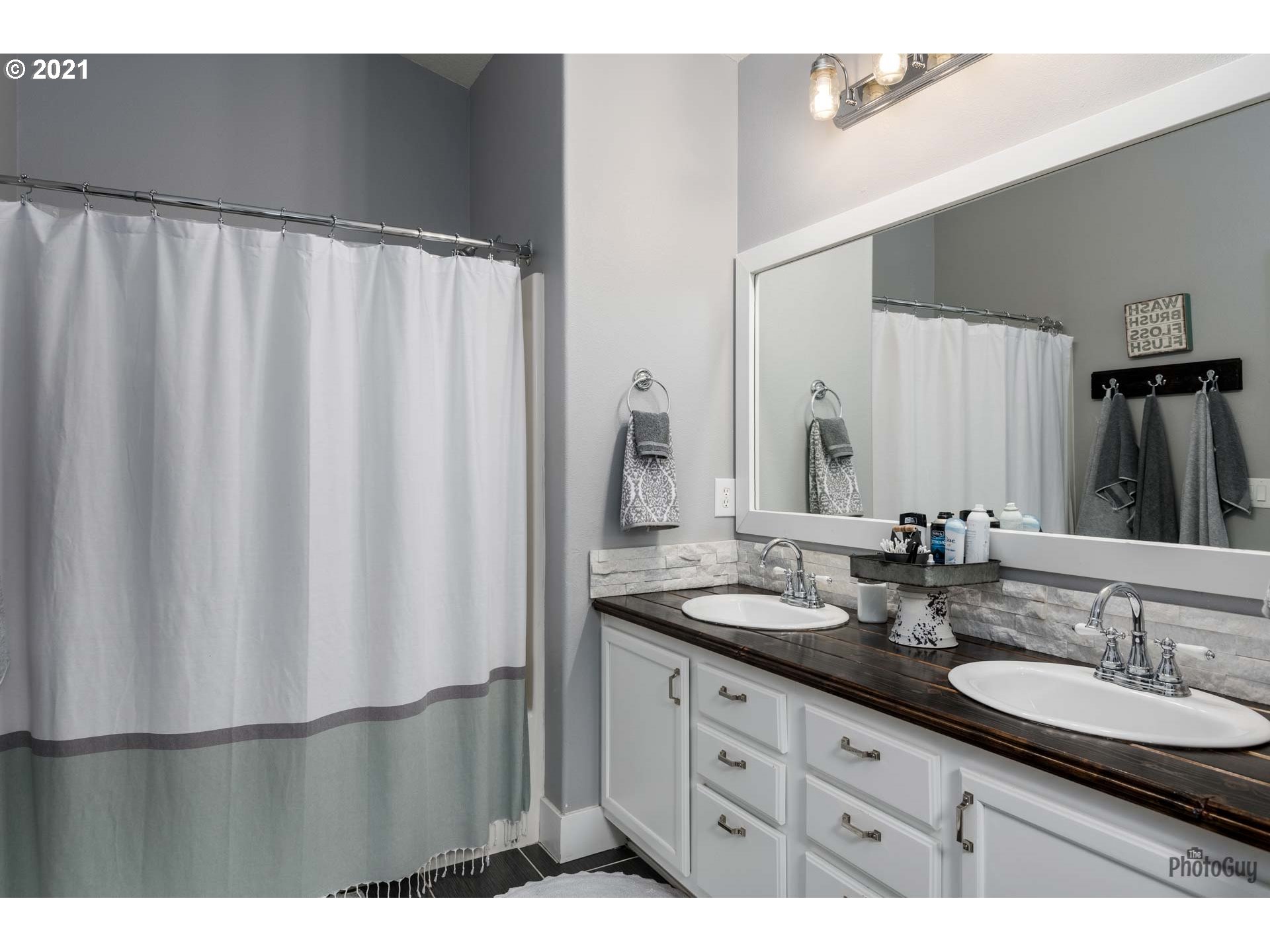 25231 Rhapsody Avenue Veneta, OR 97487 - Photo 22 of 32 Gallery Image 22
