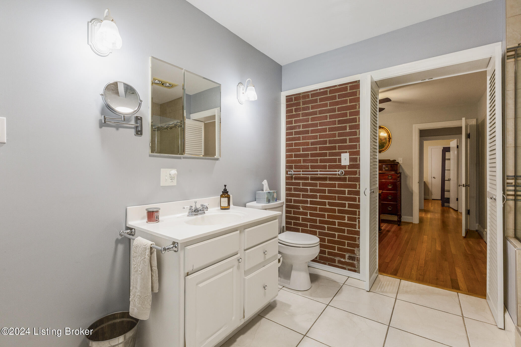 2329 Manchester Road Louisville, KY 40205 - Photo 37 of 68 44