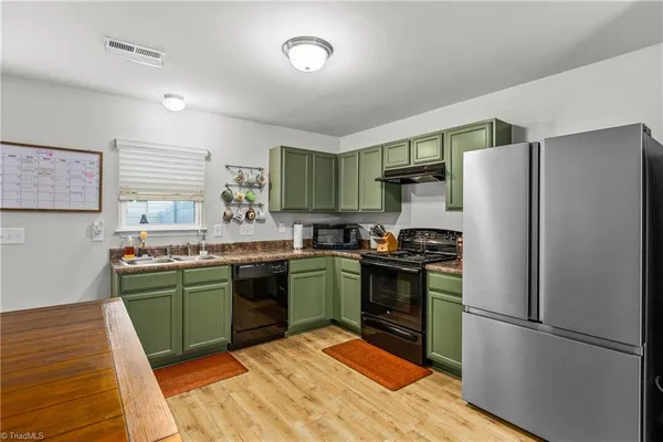 $215,000 | 3985 Village Park Court, Winston-Salem, NC 27127