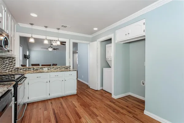 $2,900 | 4139 Rosser Square, Dallas, TX 75244