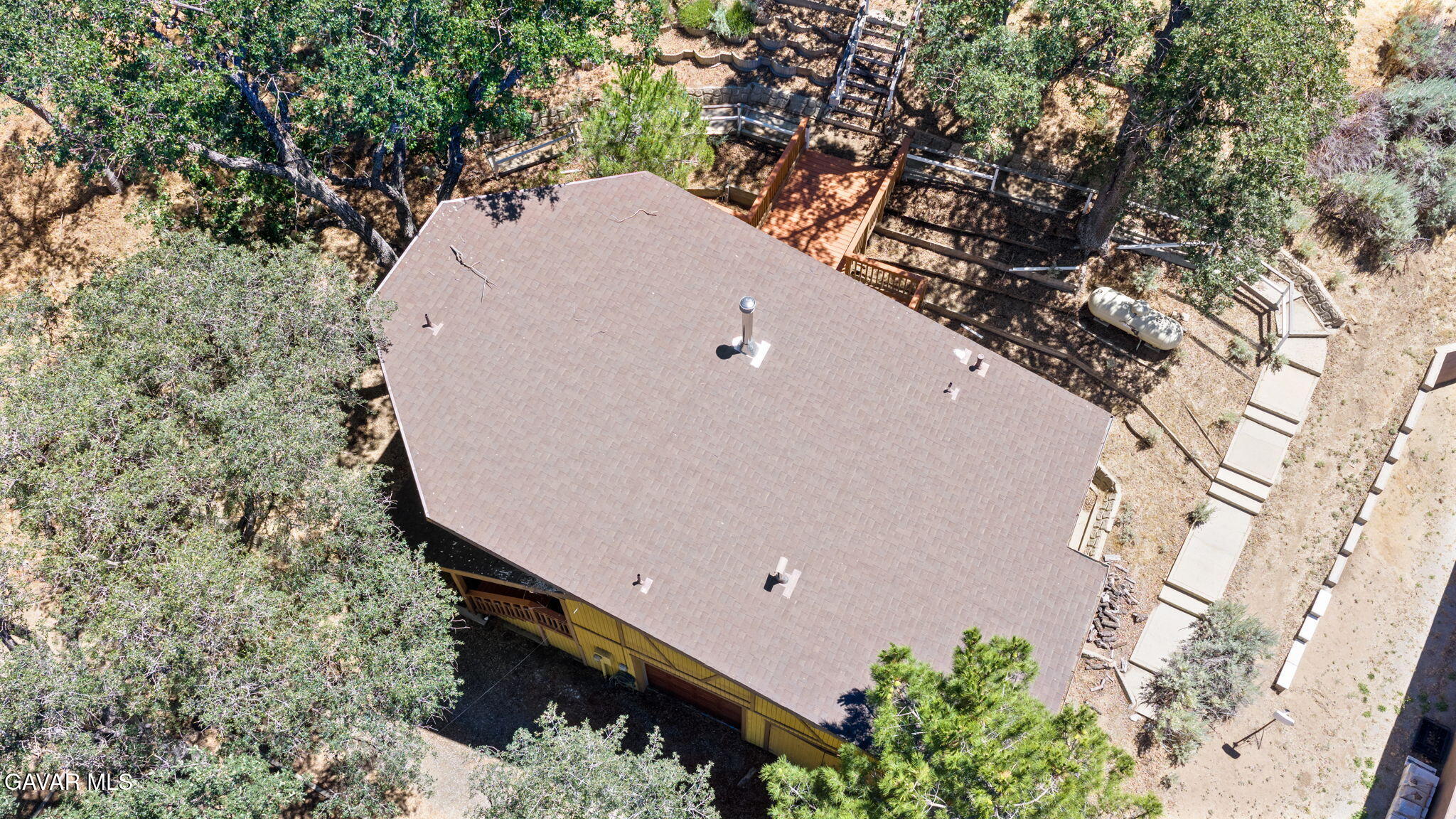 18295 Alps Drive Tehachapi, CA 93561 - Photo 32 of 37 32-web-or-mls-DJI_20260627141506_0142_D