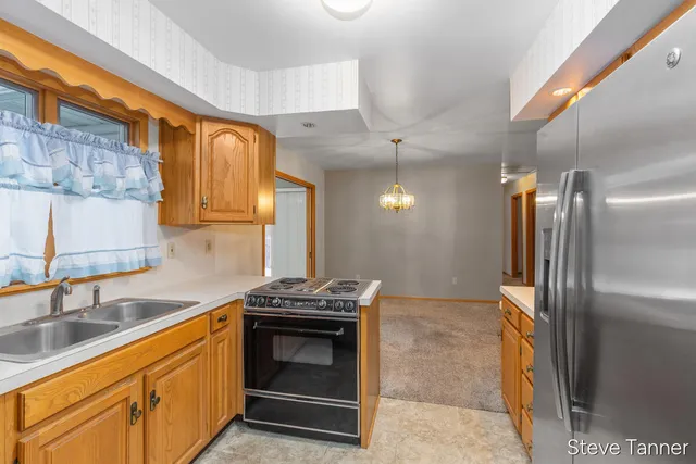 $285,000 | 611 South Baldwin Street, Greenville, MI 48838