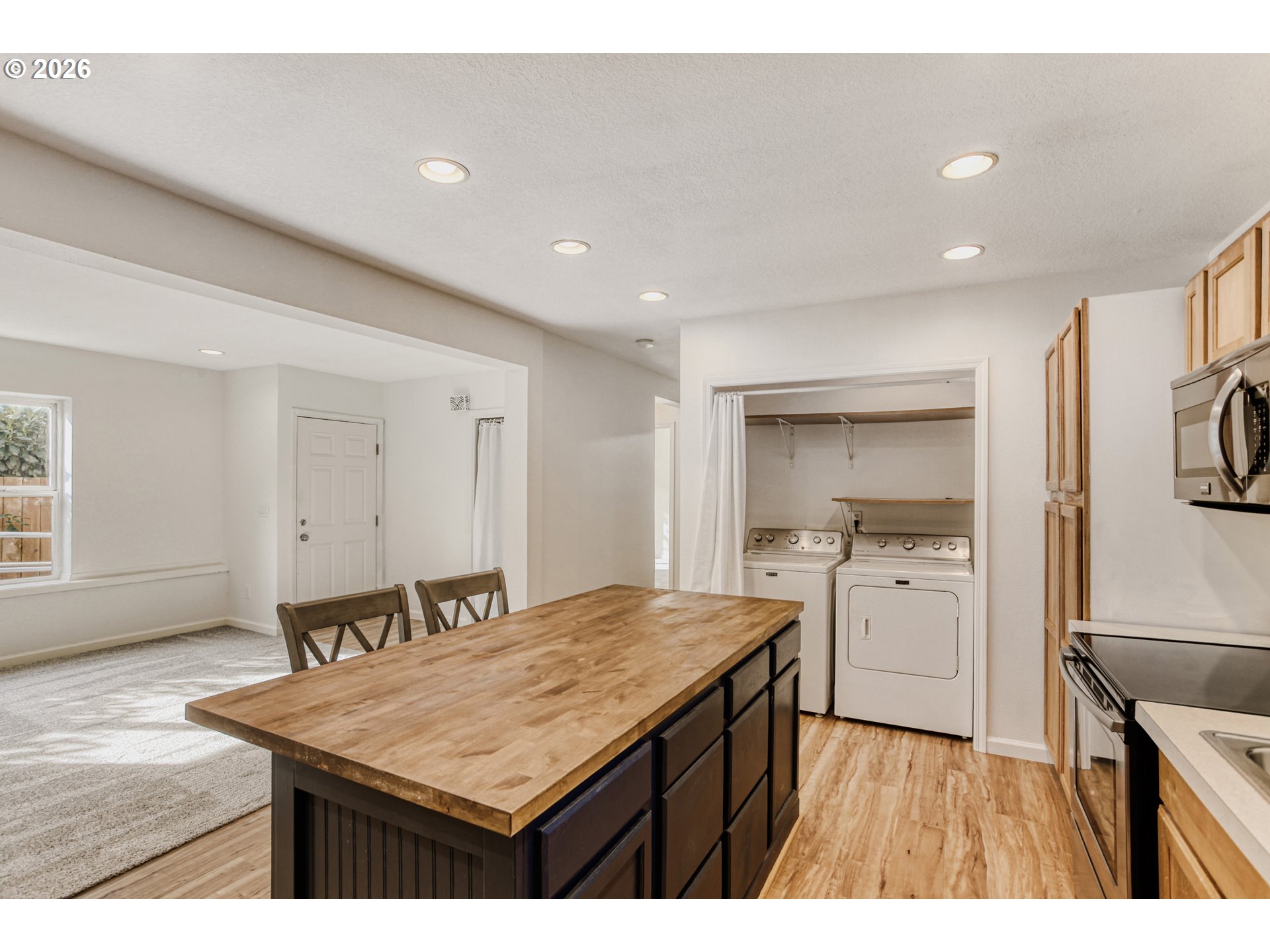 700 Barton Avenue Gladstone, OR 97027 - Photo 11 of 19 Kitchen