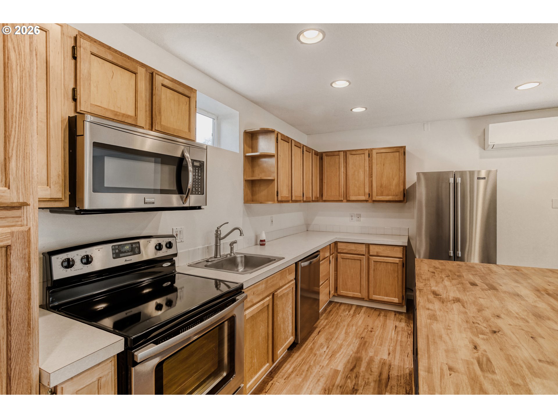 700 Barton Avenue Gladstone, OR 97027 - Photo 14 of 19 Kitchen