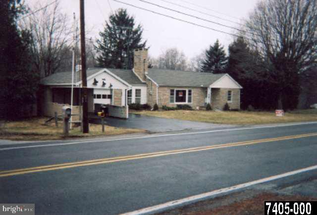3115 Fairfield Road Gettysburg, PA 17325 - Photo 2 of 2