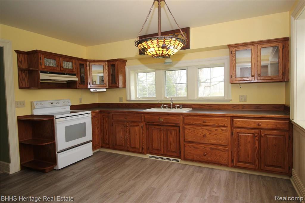 2250 Faussett Road Howell, MI 48855 - Photo 7 of 49