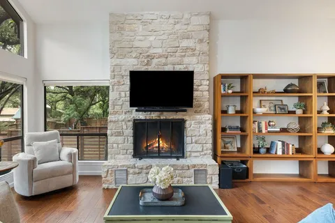 $515,000 | 130 Deerfield Cove, Lakeway, TX 78734