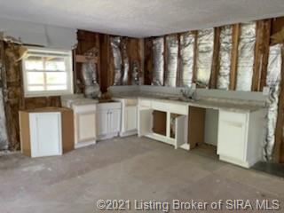 833 Thomas Hill Road Madison, IN 47250 - Photo 5 of 11