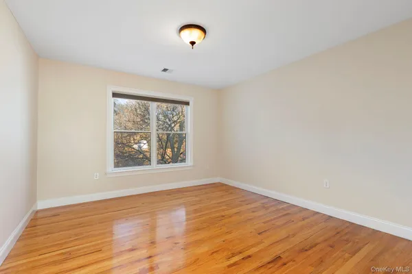 $7,500 | 44 Hillwood Place, Yonkers, NY 10710