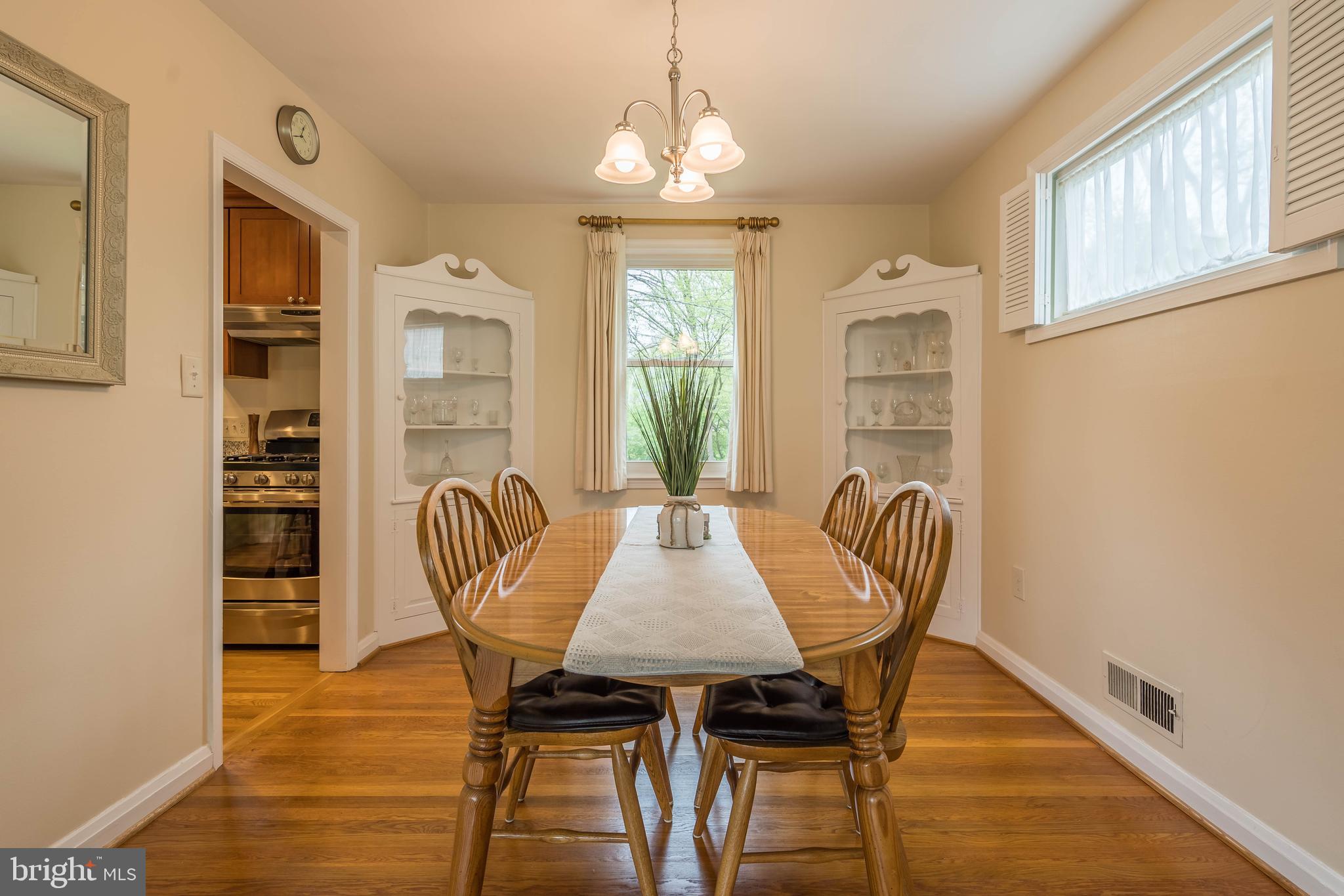1113 Longbrook Road Lutherville-Timonium, MD 21093 - Photo 9 of 46 Gallery Image 9