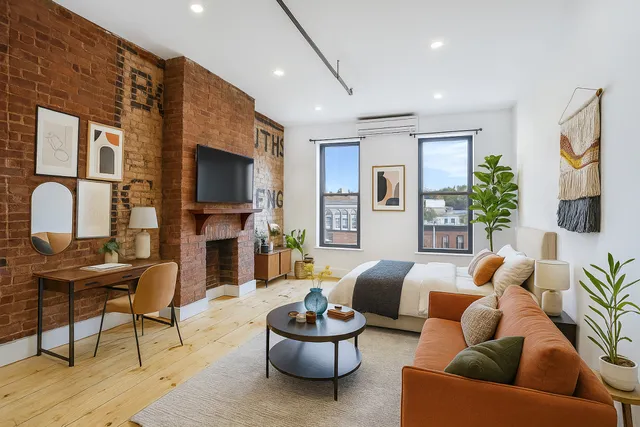 $565,000 | 940 Fulton Street, Unit 3L | Clinton Hill