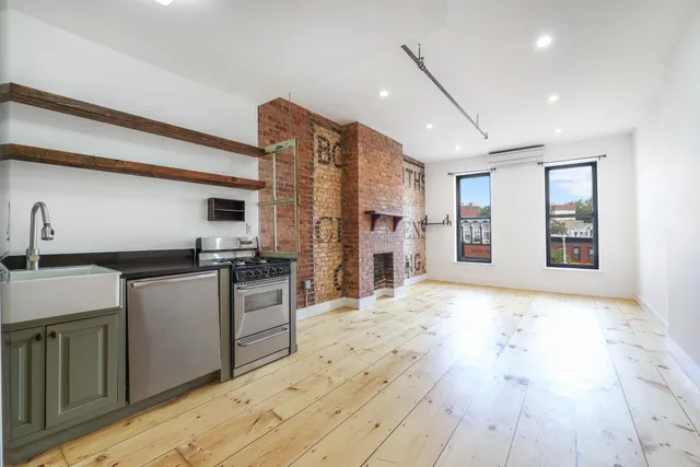 $565,000 | 940 Fulton Street, Unit 3L | Clinton Hill