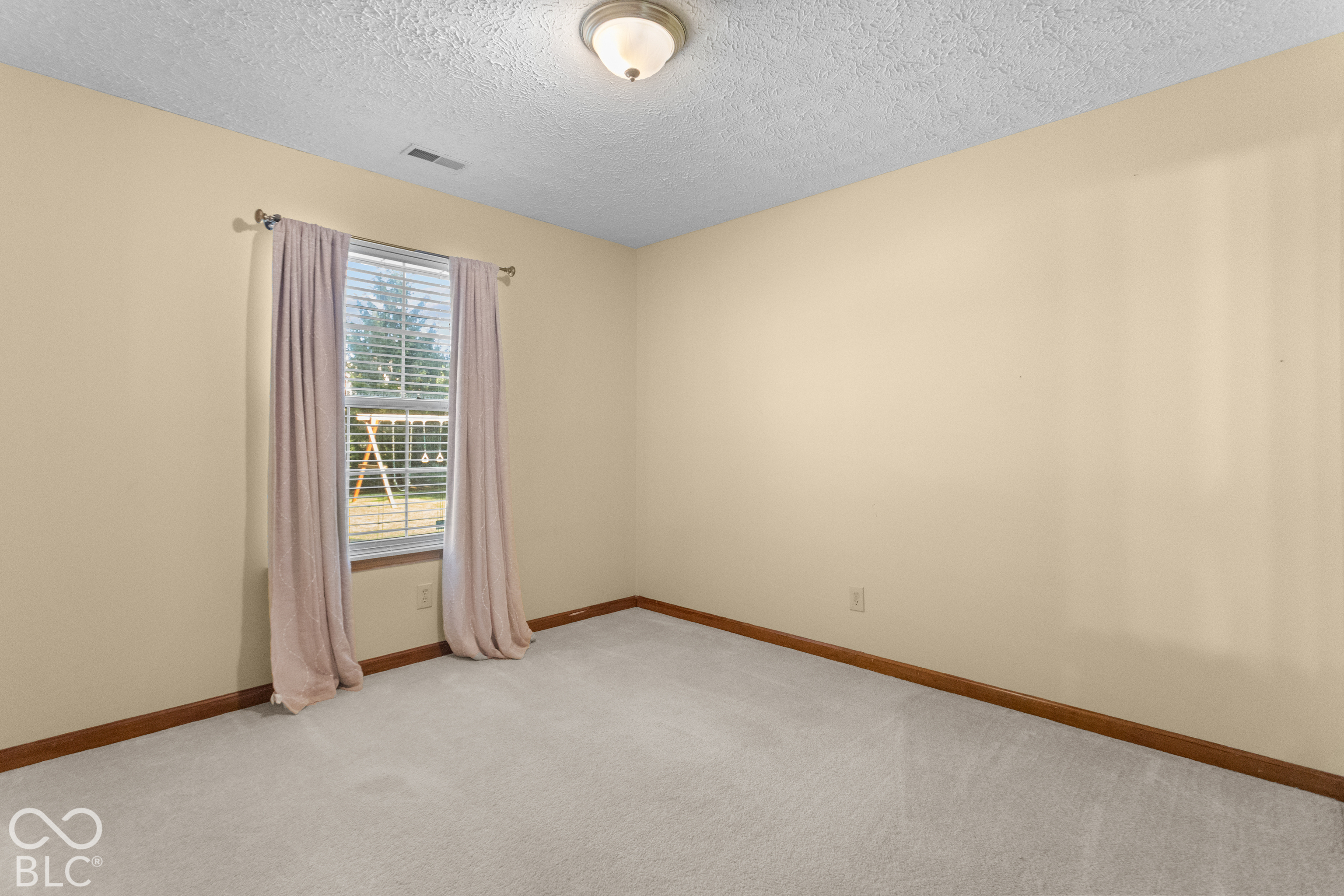 13073 Britton Ridge Fishers, IN 46038 - Photo 11 of 32 Gallery Image 11