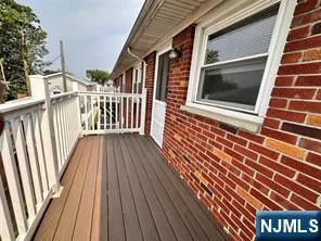 $1,800 | 333 Green Avenue, Unit 2, Lyndhurst, NJ 07071