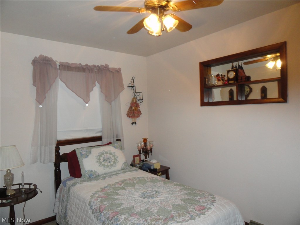 141 Arner Road Chester, WV 26034 - Photo 15 of 26 Bedroom 3
