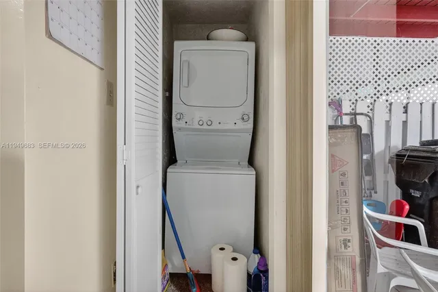 $280,000 | 2224 West 53rd Place, Unit 2224, Hialeah, FL 33016