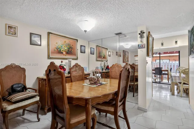 $280,000 | 2224 West 53rd Place, Unit 2224, Hialeah, FL 33016