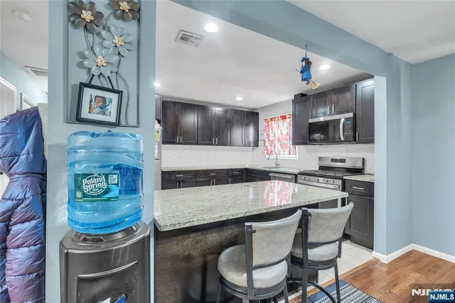 $824,999 | 1101 Bergen Avenue, Linden, NJ 07036